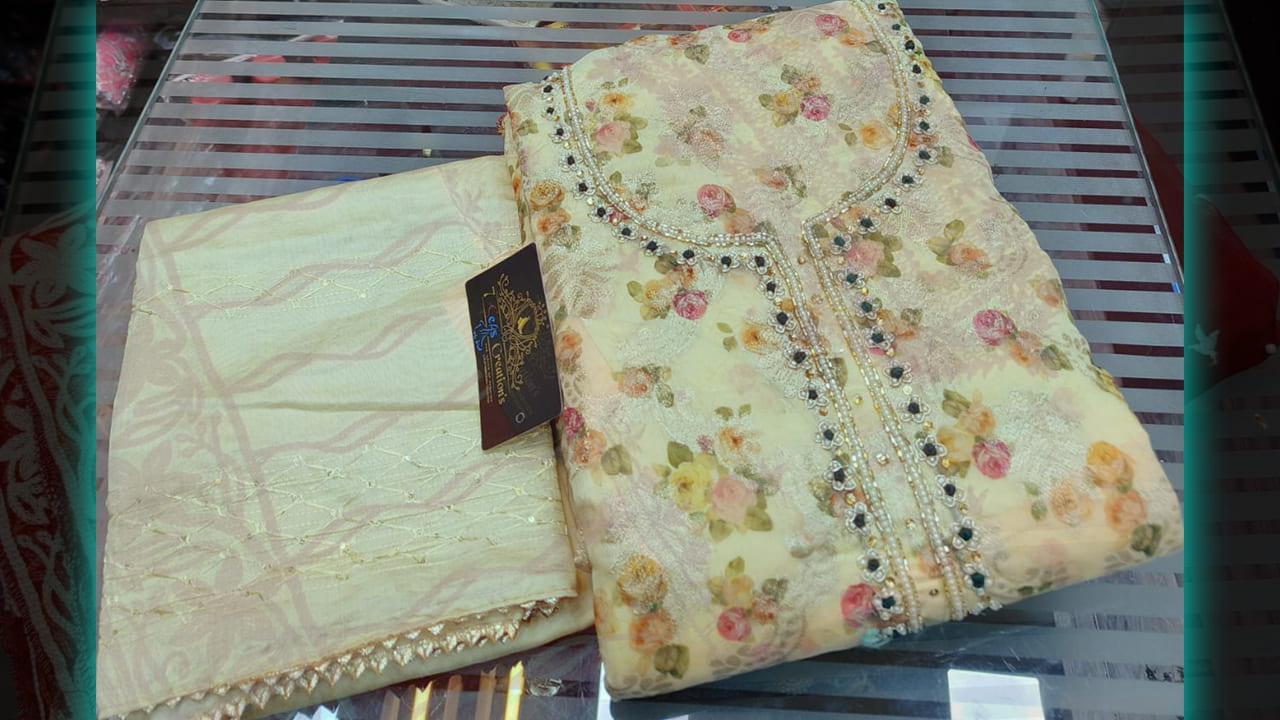 7 Seas Creation's | Banarasi Silk Weaving & Digital Printing All Over | Khatli Work On Neck #shorts