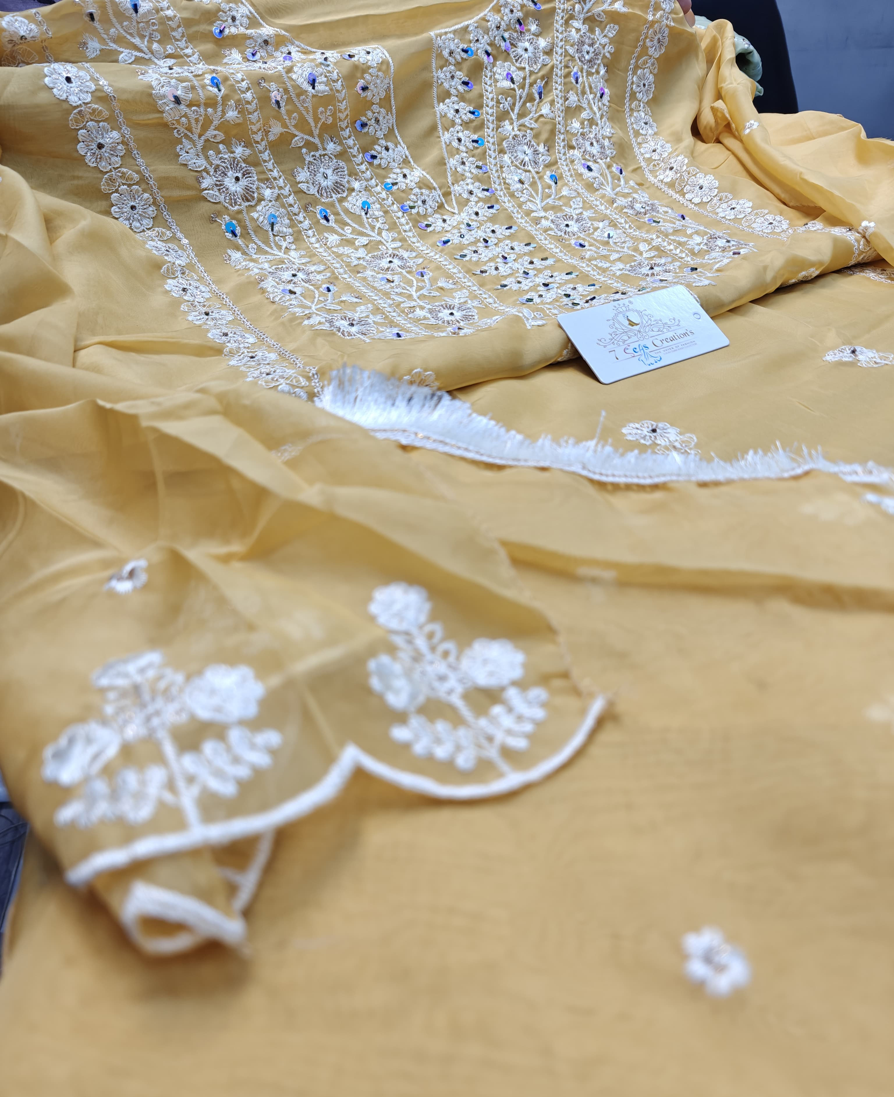 DIVINE MESSENGER | 01 Divine Fab Latest Ladies Suits |  Heavy Organza (Soft quality) with beautiful embroidery
