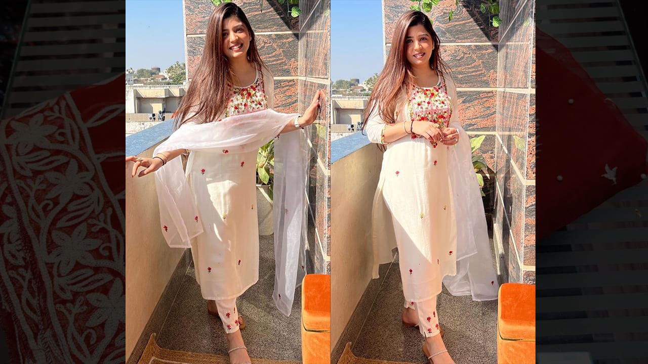 Divine Fab Latest Suits | Beautiful Silk Suit Set With Thread & Hand Embroidery Done #shorts