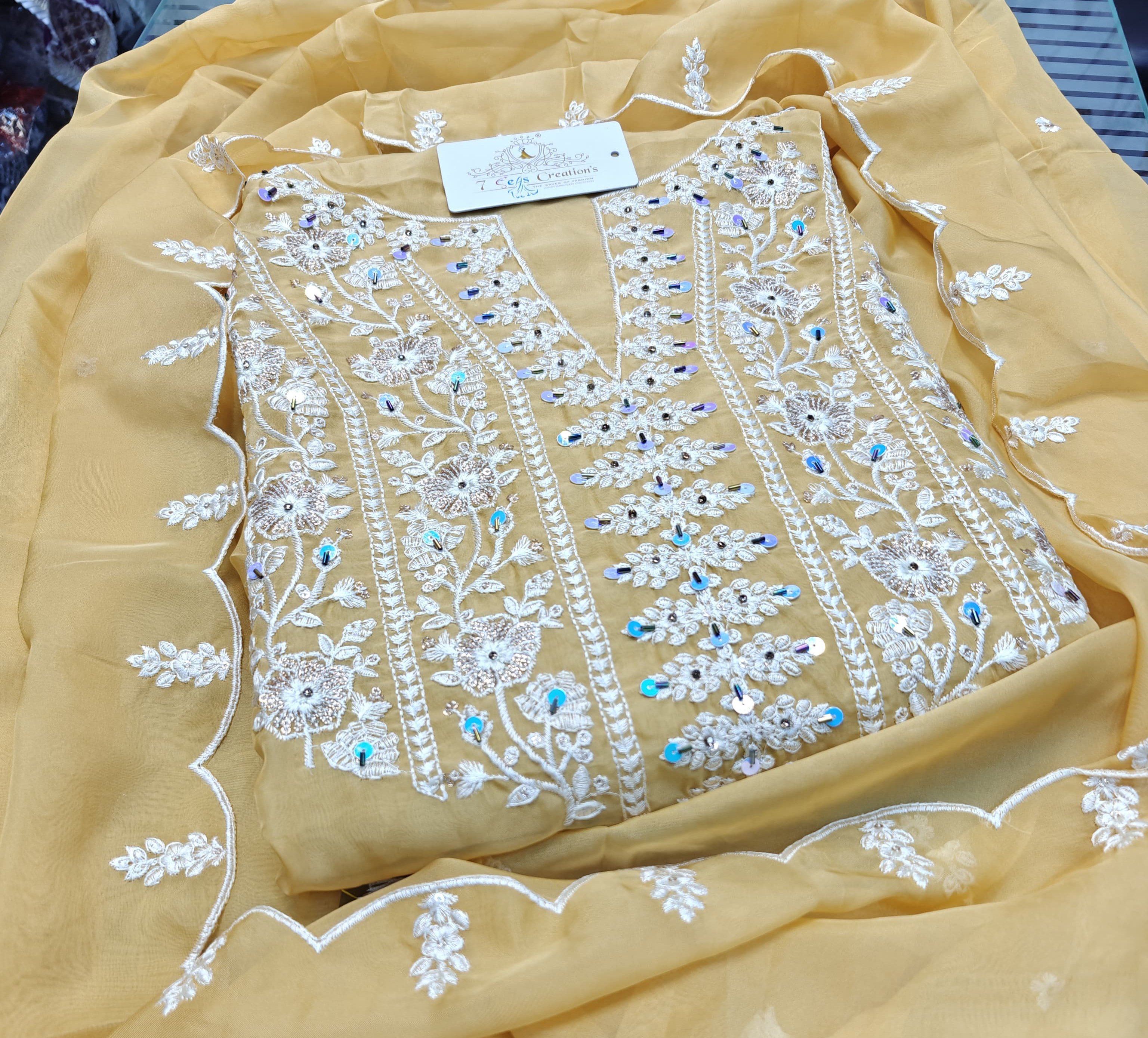 DIVINE MESSENGER | 01 Divine Fab Latest Ladies Suits |  Heavy Organza (Soft quality) with beautiful embroidery